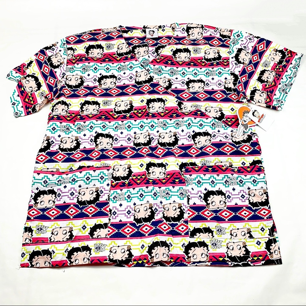 NWT Scrub Top Betty Boop Two Front Pockets Back Tie Straps 55% Cotton, 1x
